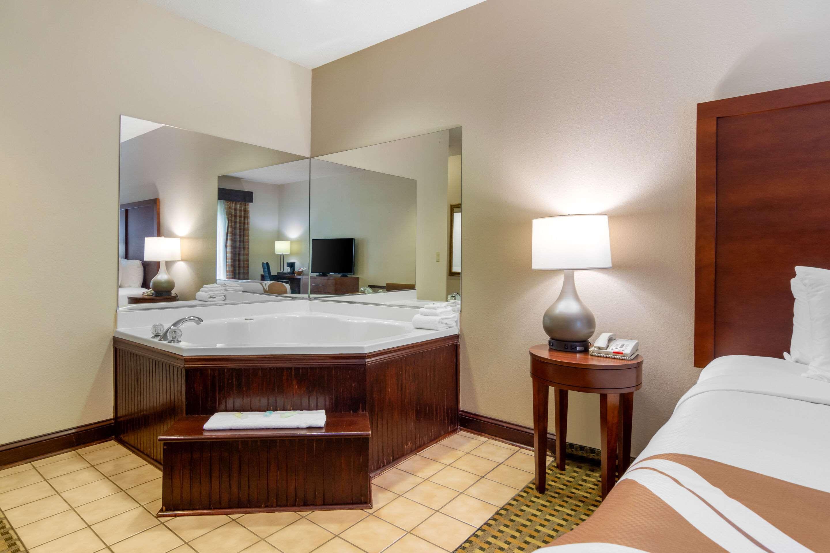 Quality Inn & Suites Decatur - Atlanta East Lithonia Zewnętrze zdjęcie