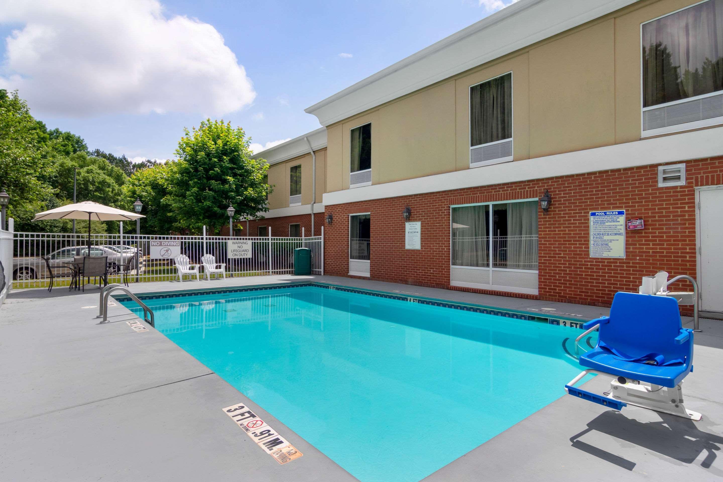 Quality Inn & Suites Decatur - Atlanta East Lithonia Zewnętrze zdjęcie