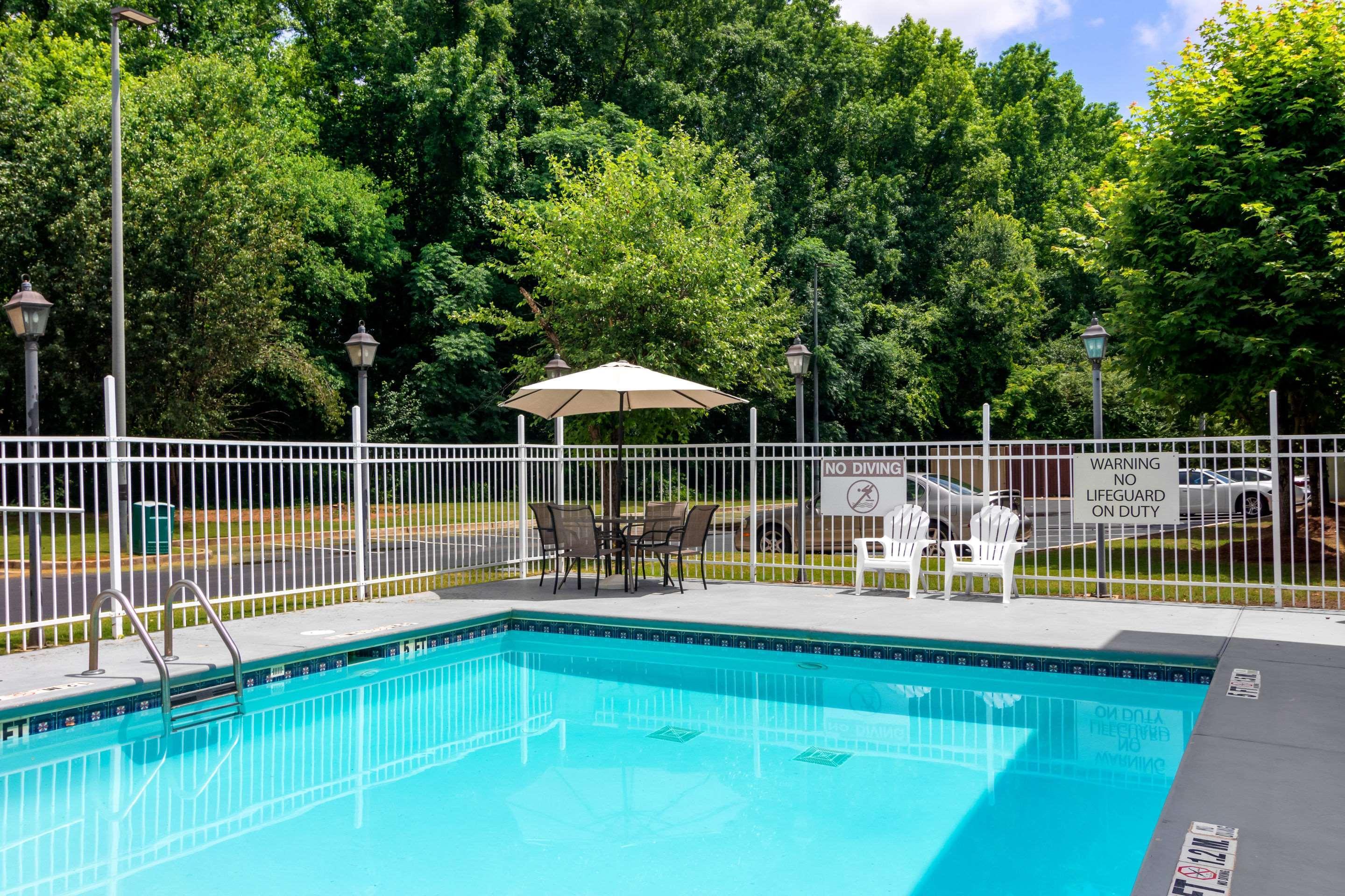 Quality Inn & Suites Decatur - Atlanta East Lithonia Zewnętrze zdjęcie